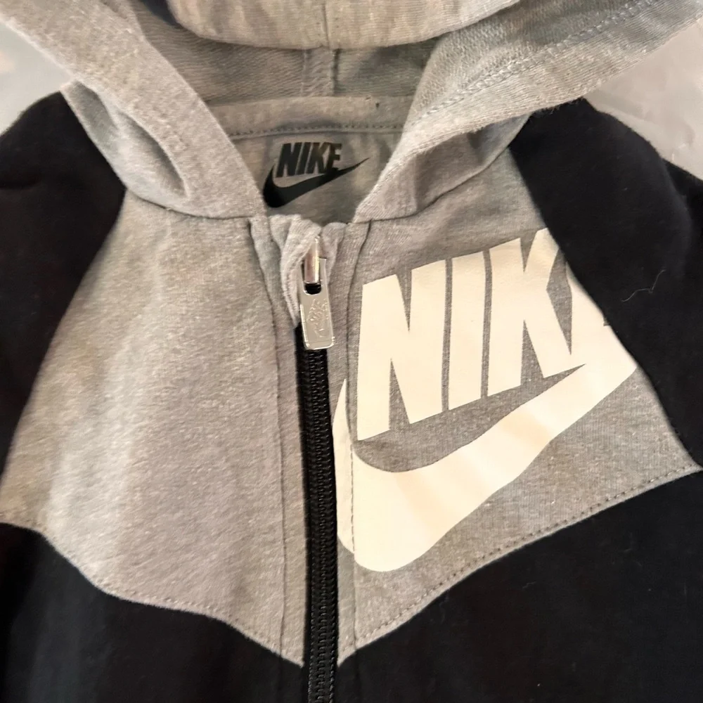 NIKE Baby Coverall Hoodie Cotton One Piece Full Zip Black White & Grey 12 Months